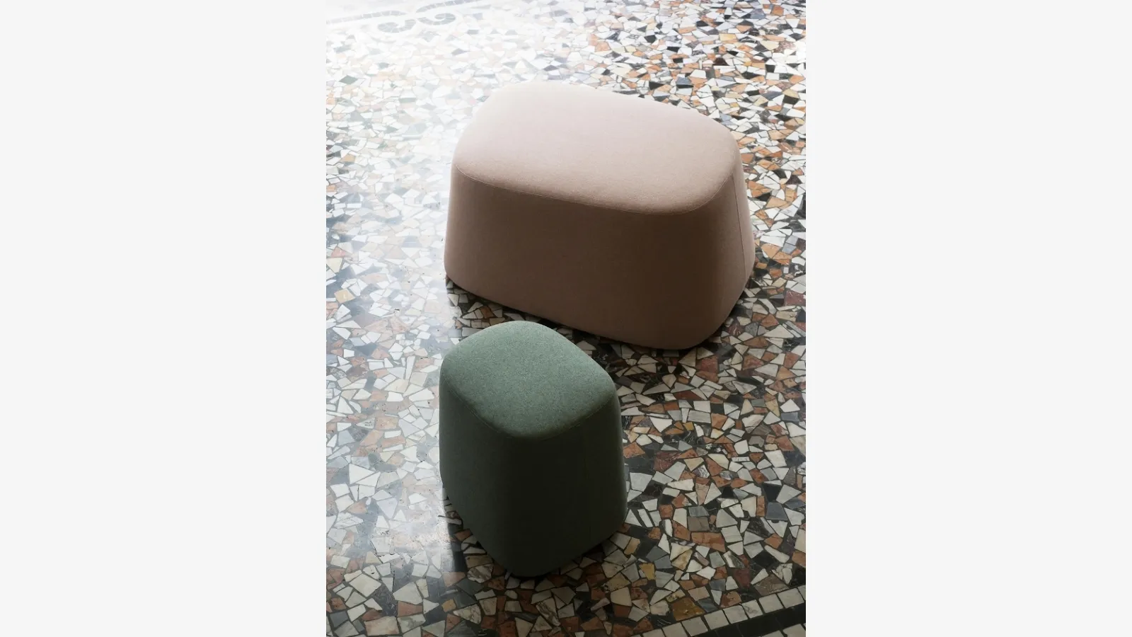 Pouf in tessuto Float di Tacchini