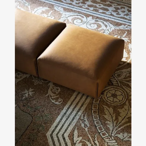 Pouf Le Mura Ottoman di Tacchini