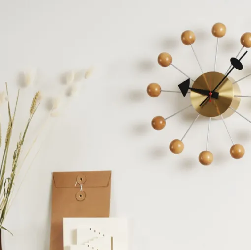 Orologio Wall Clocks Ball di Vitra