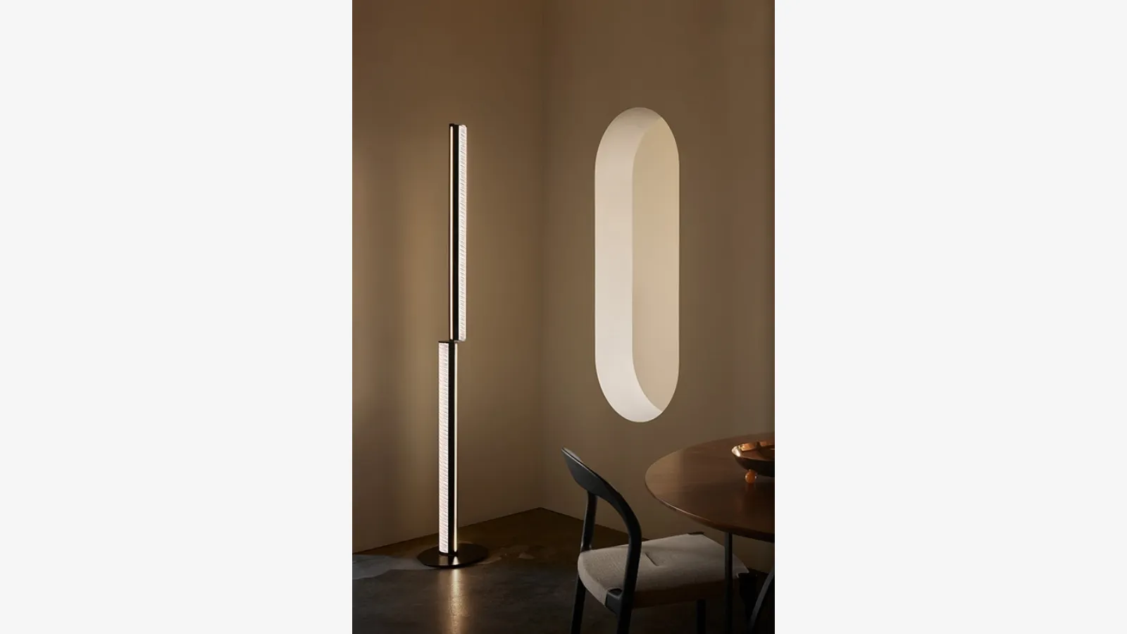 Lampada Modula Floor di Slamp