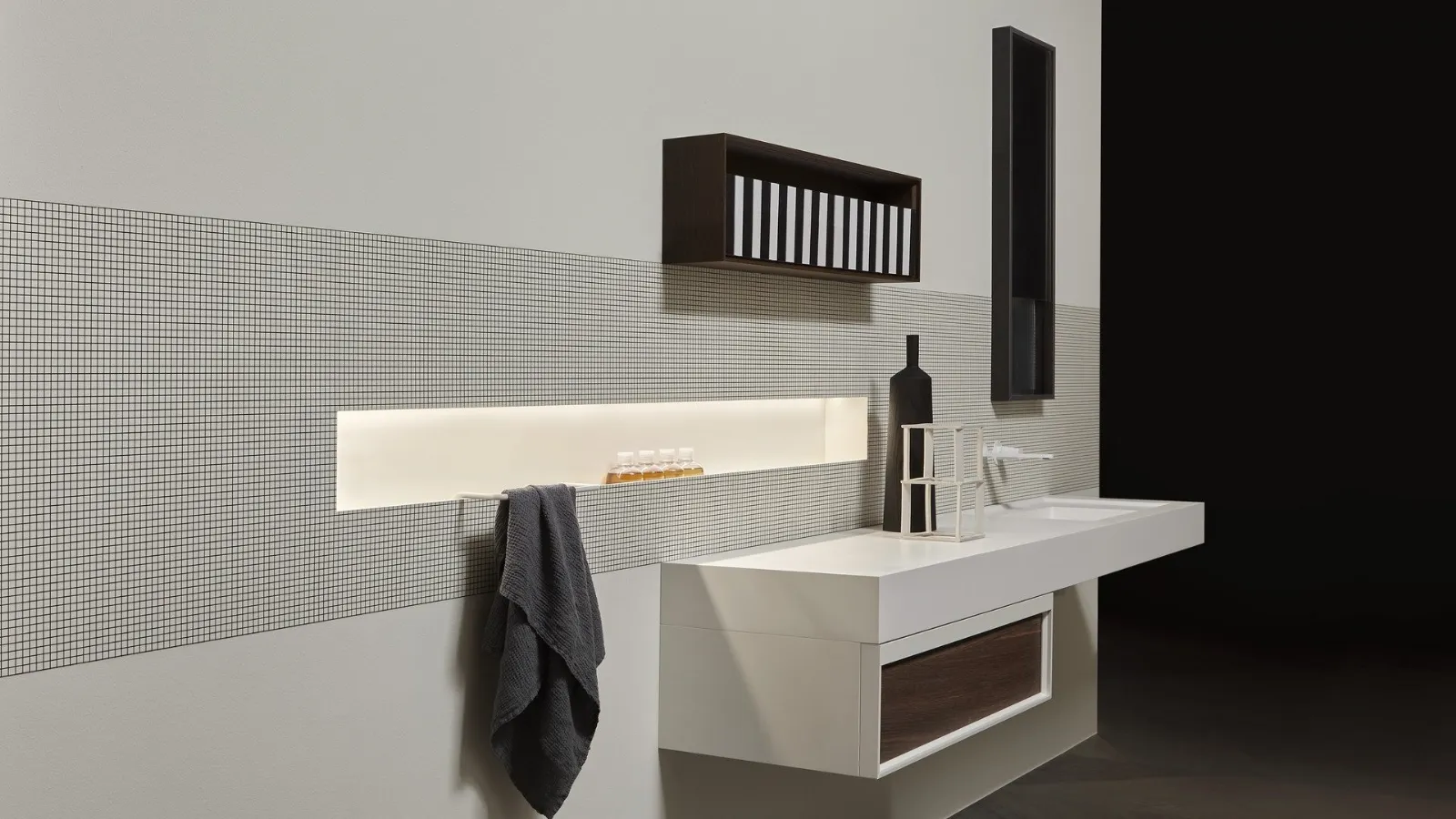 Mobile da Bagno sospeso con frontali in Rovere e top in Flumood bianco Bemade 04 di Antoniolupi