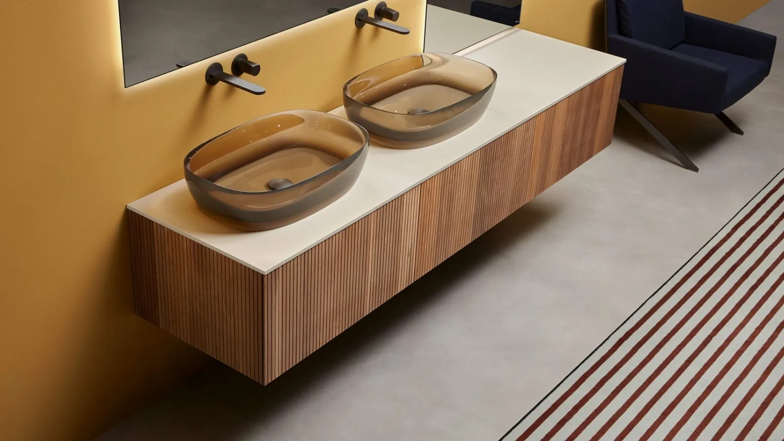 Mobile da Bagno in rovere con linee parallele incise Binario12 di Antoniolupi