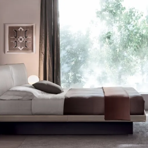 Letto in pelle con box contenitore Honey di Molteni&C