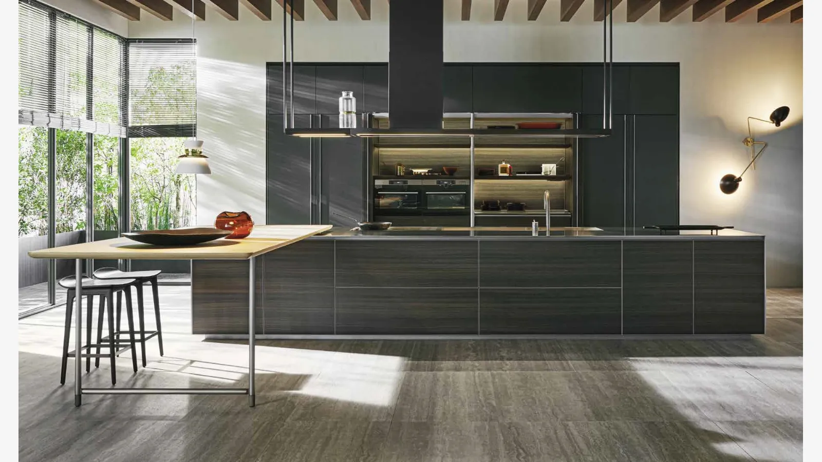 Cucina Design con isola HiLine 6 Frame Door in Eucalipto di Dada