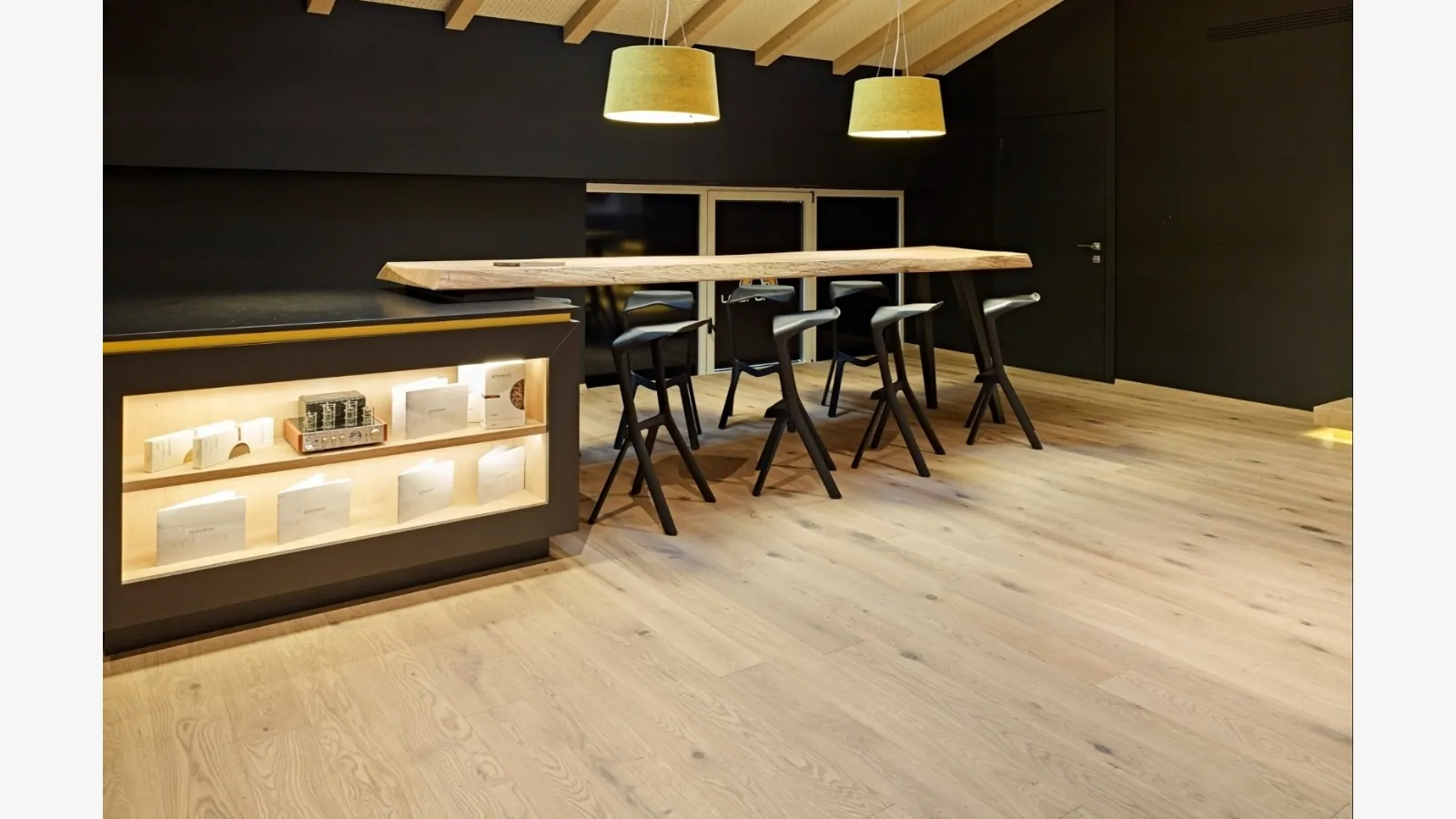 Parquet Respiro in Rovere nodoso spazzolato Fiemme Tremila